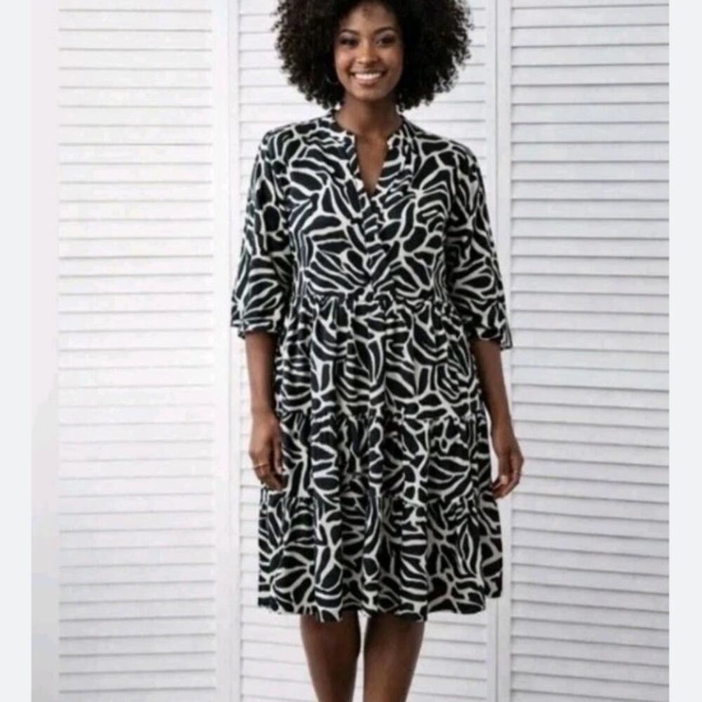 Rachel Zoe Abstract Animal Print Surplice Neckline Black White Shirt Dress Sz S